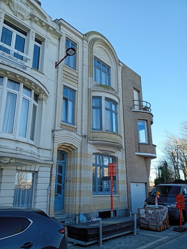 Gevel vóór de renovatie.